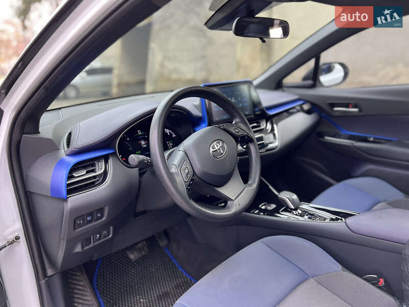 Внедорожник / Кроссовер Toyota C-HR EV 2022 в Черновцах фото 21 Внедорожник / Кроссовер Toyota C-HR EV 2022 в Черновцах