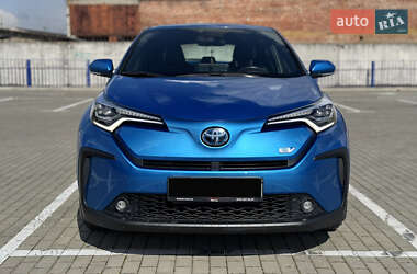Внедорожник / Кроссовер Toyota C-HR EV 2020 в 