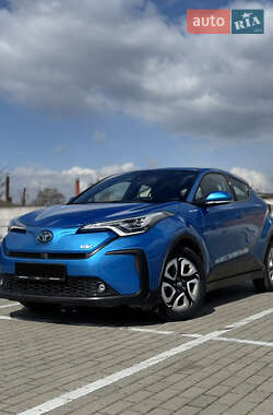 Внедорожник / Кроссовер Toyota C-HR EV 2020 в 