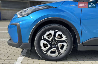 Внедорожник / Кроссовер Toyota C-HR EV 2020 в 