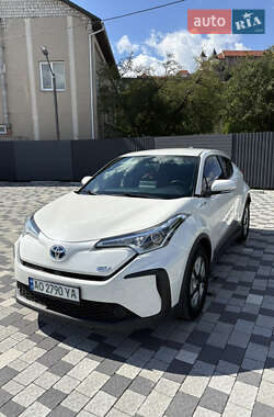 Внедорожник / Кроссовер Toyota C-HR EV 2020 в 
