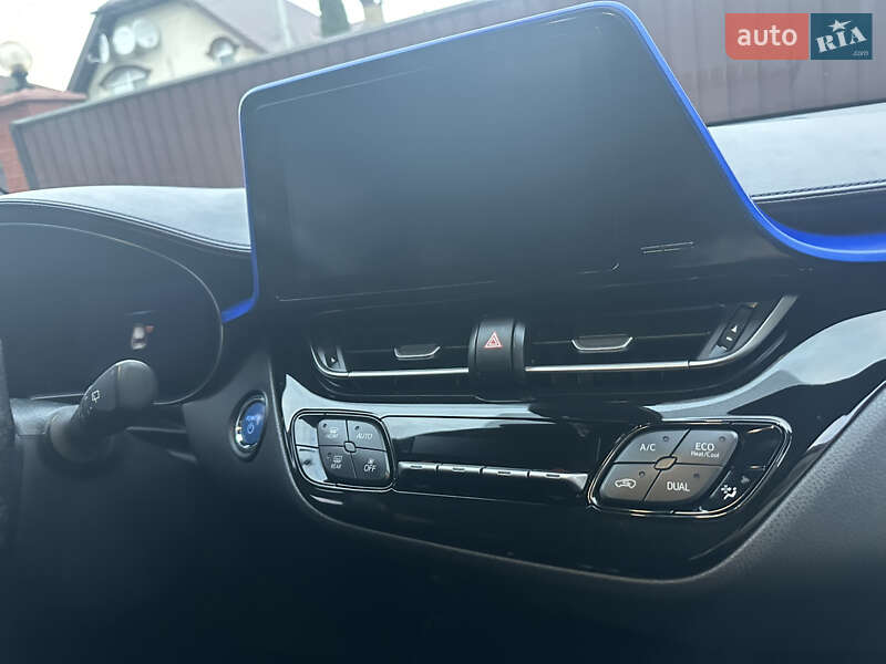 Позашляховик / Кросовер Toyota C-HR EV 2021 в Києві