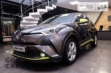 Внедорожник / Кроссовер Toyota C-HR 2017 в Одессе