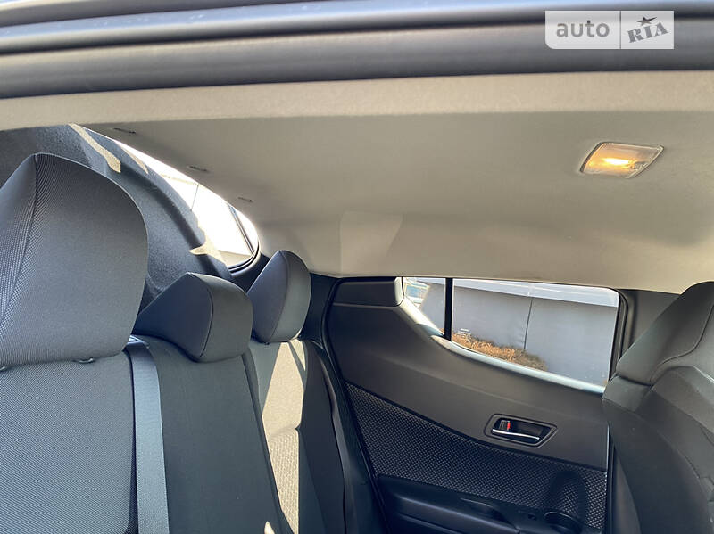 Позашляховик / Кросовер Toyota C-HR 2021 в Хмельницькому фото 13 Позашляховик / Кросовер Toyota C-HR 2021 в Хмельницькому