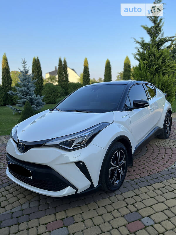 Внедорожник / Кроссовер Toyota C-HR 2019 в Рожнятове