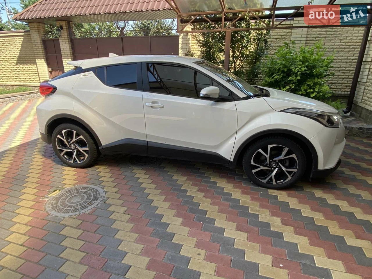 2018 Toyota C-HR - мініатюра 16