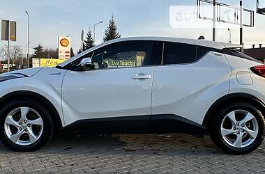 Позашляховик / Кросовер Toyota C-HR 2018 в Мукачевому