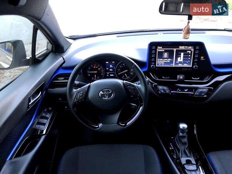 Позашляховик / Кросовер Toyota C-HR 2020 в Дніпрі фото 9 Позашляховик / Кросовер Toyota C-HR 2020 в Дніпрі