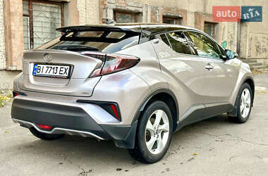 Внедорожник / Кроссовер Toyota C-HR 2016 в Горишних Плавнях