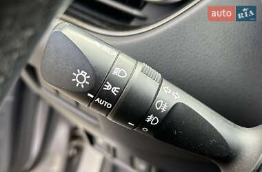 Внедорожник / Кроссовер Toyota C-HR 2016 в Горишних Плавнях