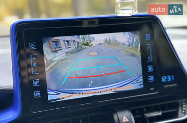 Внедорожник / Кроссовер Toyota C-HR 2016 в Горишних Плавнях