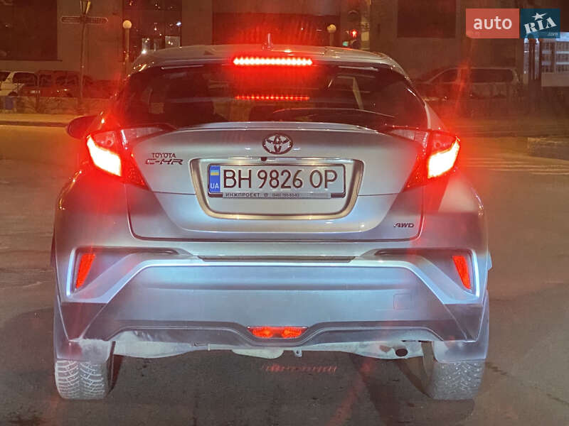 Позашляховик / Кросовер Toyota C-HR 2016 в Одесі