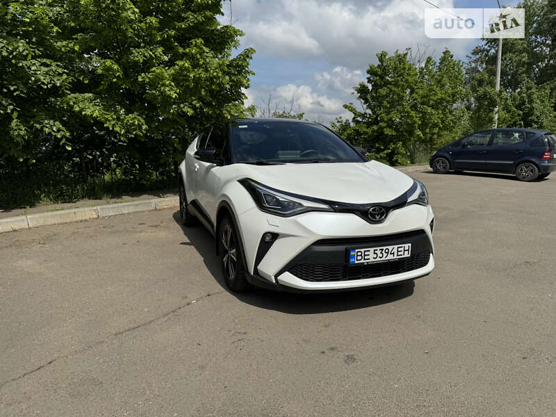 Внедорожник / Кроссовер Toyota C-HR 2020 в Николаеве