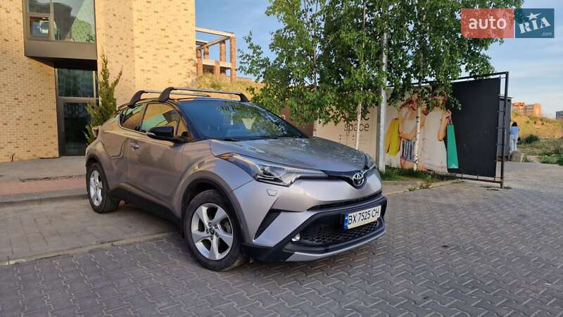 Toyota C-HR 2016