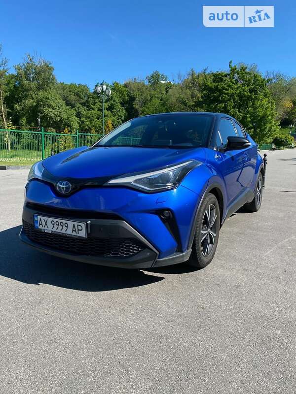 Позашляховик / Кросовер Toyota C-HR 2020 в Харкові