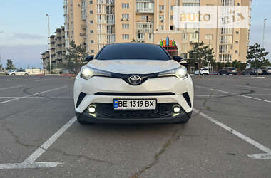 Внедорожник / Кроссовер Toyota C-HR 2018 в Николаеве