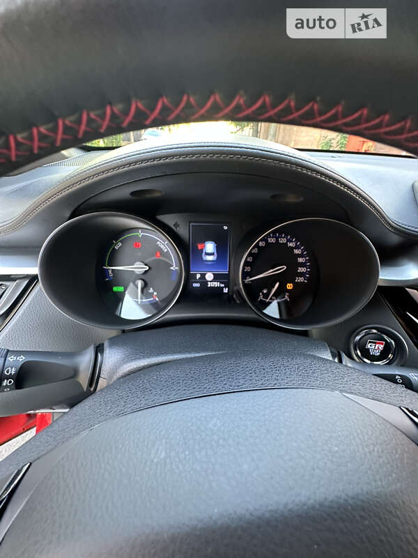 Внедорожник / Кроссовер Toyota C-HR 2022 в Киеве