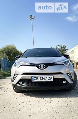 Позашляховик / Кросовер Toyota C-HR 2016 в Чернівцях