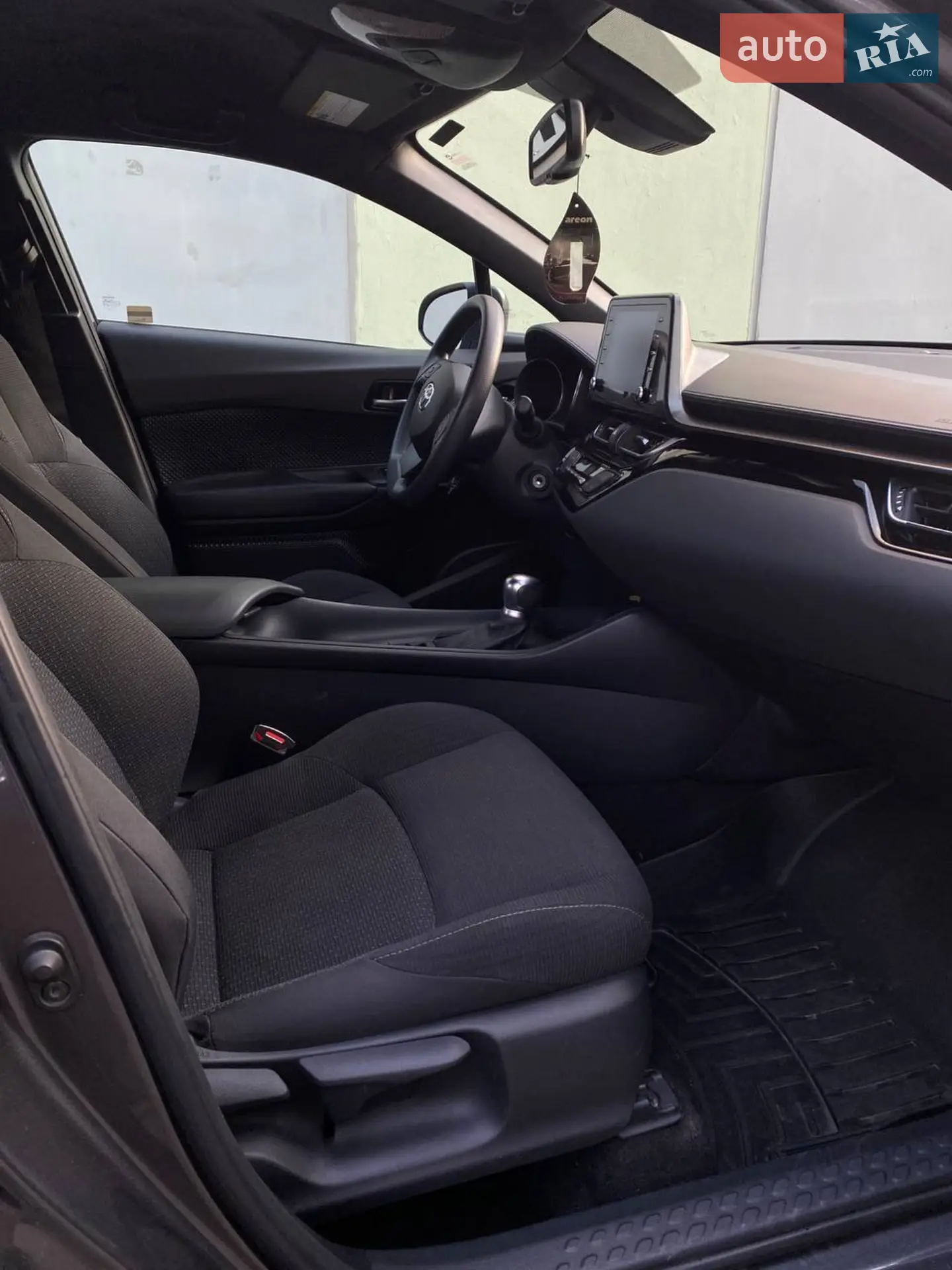 2019 Toyota C-HR - мініатюра 18