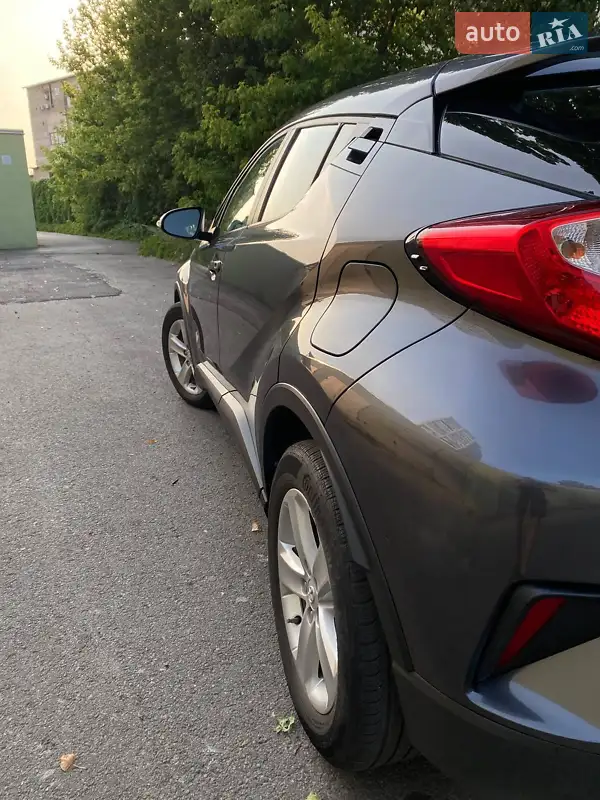 Toyota C-HR 2019 VIN NMTKHMBX3KR090164 фото оголошення 10 з 63