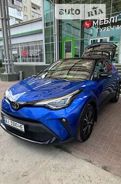 Позашляховик / Кросовер Toyota C-HR 2020 в Чернівцях