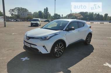 Позашляховик / Кросовер Toyota C-HR 2021 в Києві