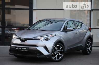 Позашляховик / Кросовер Toyota C-HR 2018 в Харкові