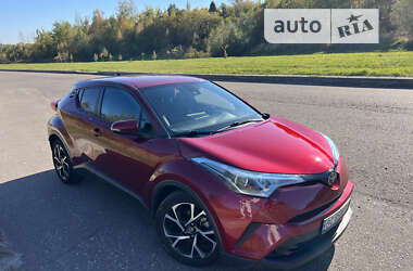 Внедорожник / Кроссовер Toyota C-HR 2017 в Львове