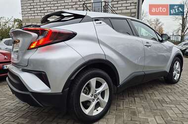 Внедорожник / Кроссовер Toyota C-HR 2019 в Сумах