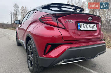 Внедорожник / Кроссовер Toyota C-HR 2022 в Киеве