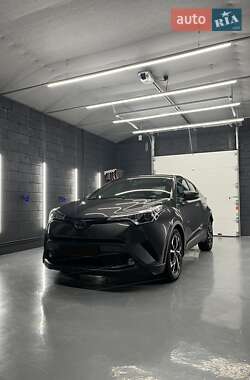 Позашляховик / Кросовер Toyota C-HR 2019 в Полтаві