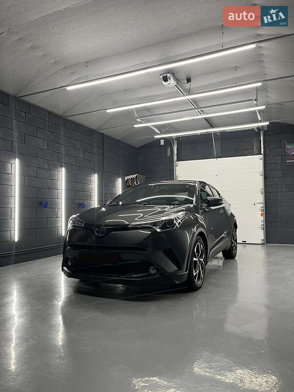 Внедорожник / Кроссовер Toyota C-HR 2019 в Полтаве фото 21 Внедорожник / Кроссовер Toyota C-HR 2019 в Полтаве