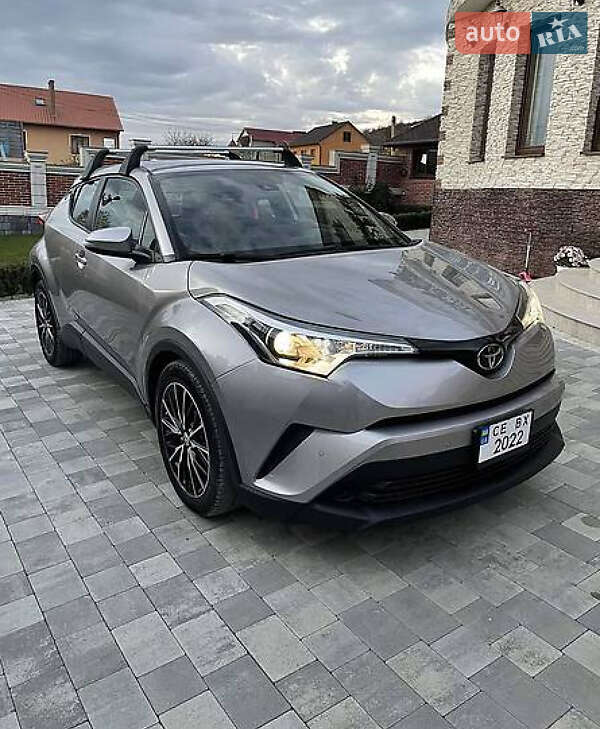 Внедорожник / Кроссовер Toyota C-HR 2019 в Львове