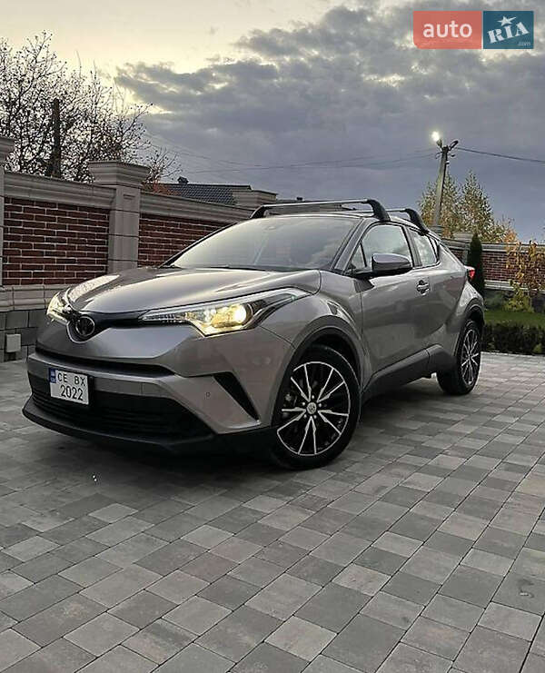 Внедорожник / Кроссовер Toyota C-HR 2019 в Львове