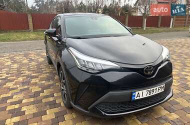 Внедорожник / Кроссовер Toyota C-HR 2020 в Киеве