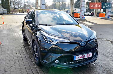 Позашляховик / Кросовер Toyota C-HR 2019 в Івано-Франківську