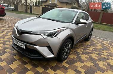 Внедорожник / Кроссовер Toyota C-HR 2017 в Киеве