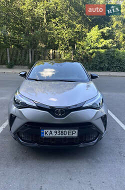 Внедорожник / Кроссовер Toyota C-HR 2021 в Киеве