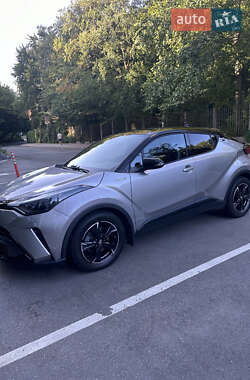 Внедорожник / Кроссовер Toyota C-HR 2021 в Киеве