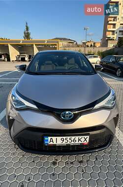 Позашляховик / Кросовер Toyota C-HR 2020 в Черкасах