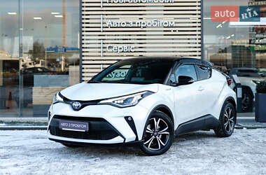 Позашляховик / Кросовер Toyota C-HR 2019 в Львові