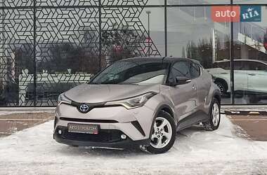 Позашляховик / Кросовер Toyota C-HR 2018 в Києві