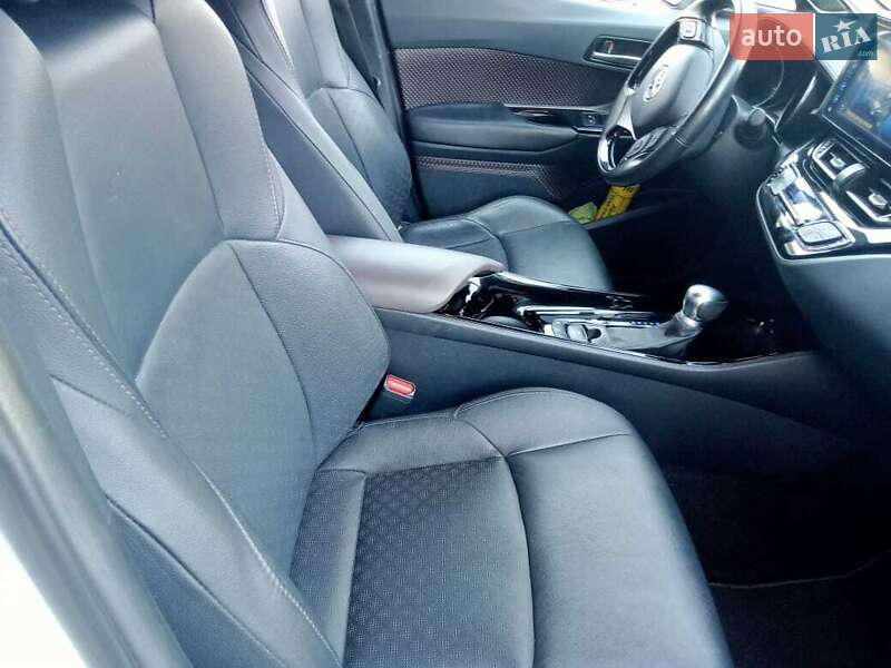 Позашляховик / Кросовер Toyota C-HR 2019 в Одесі