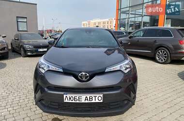 Позашляховик / Кросовер Toyota C-HR 2017 в Львові