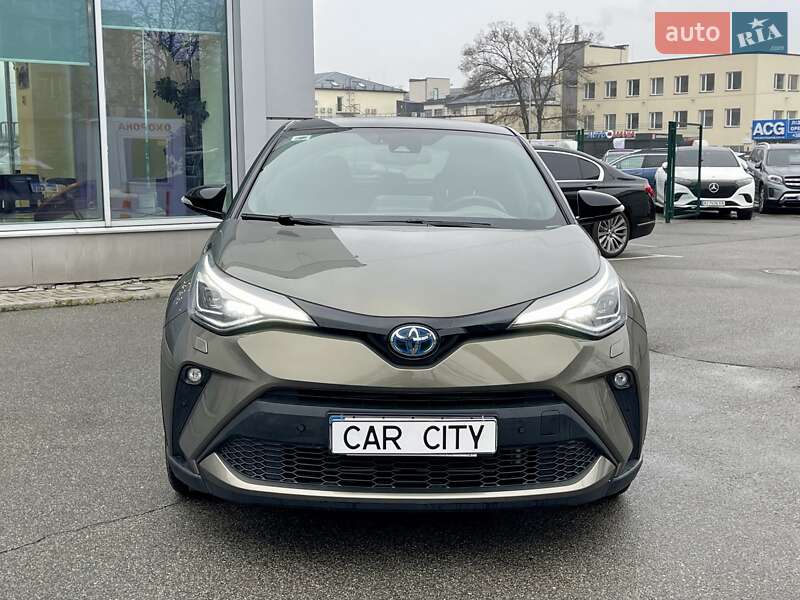 Внедорожник / Кроссовер Toyota C-HR 2022 в Киеве