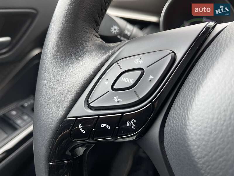 Внедорожник / Кроссовер Toyota C-HR 2022 в Киеве