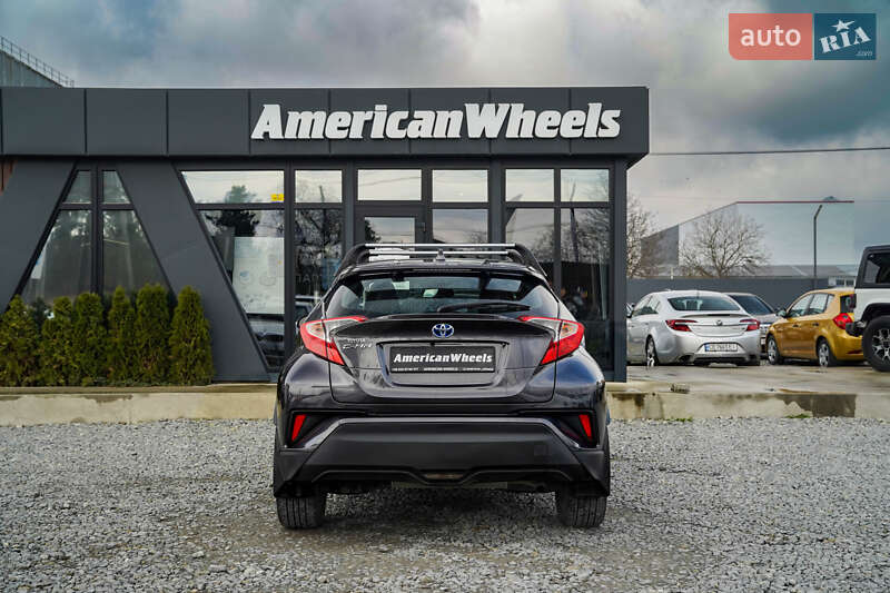 Внедорожник / Кроссовер Toyota C-HR 2019 в Черновцах