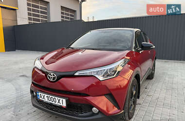 Внедорожник / Кроссовер Toyota C-HR 2016 в Харькове