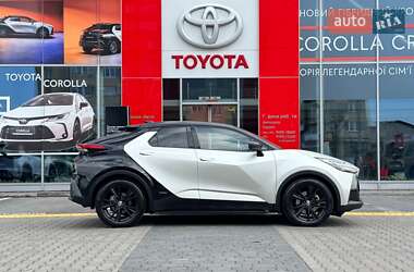 Внедорожник / Кроссовер Toyota C-HR 2023 в 