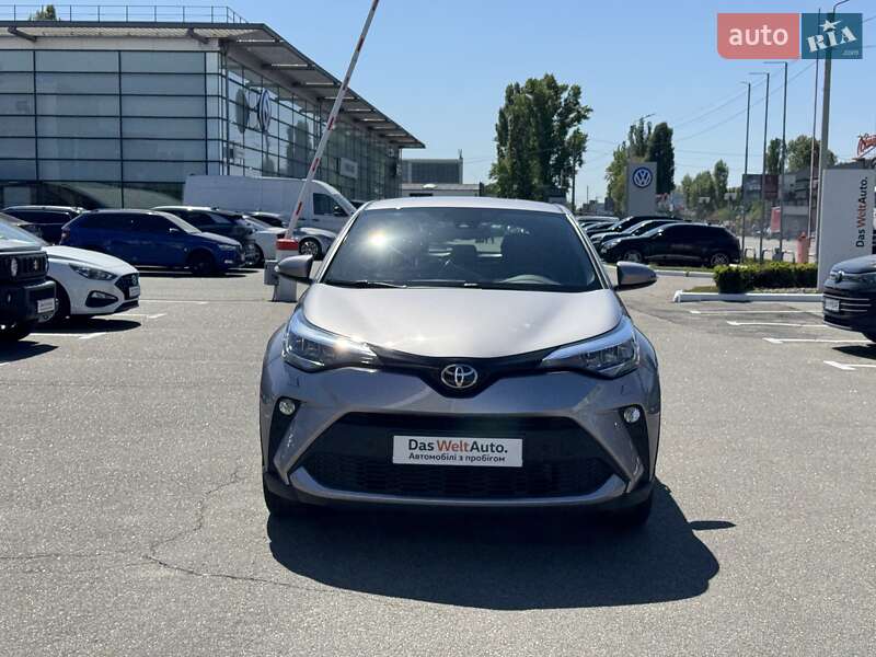 Позашляховик / Кросовер Toyota C-HR 2020 в Києві